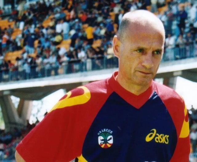 赛事直播-王勤伯：谁最喜欢品尝铁腕的滋味？