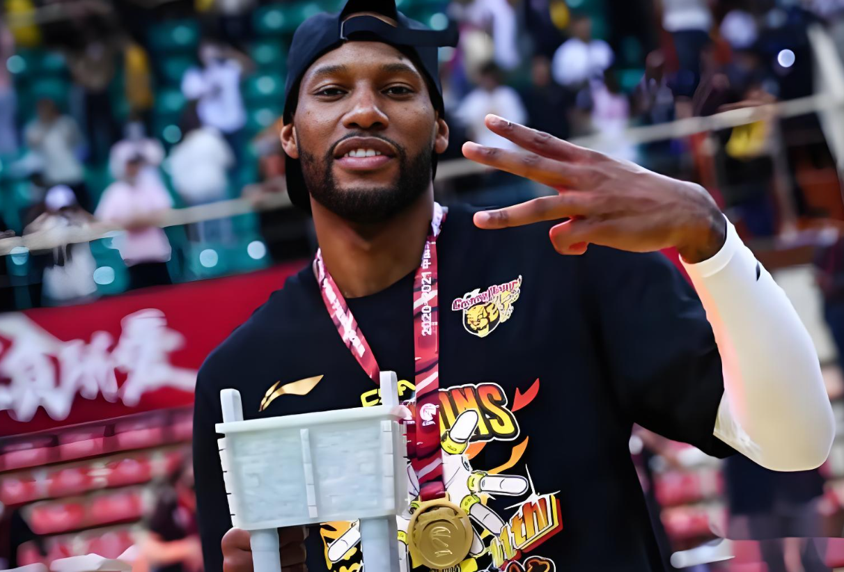 HTH体育-恭喜！广东队3连冠功勋球员，拿到了一份新的合同